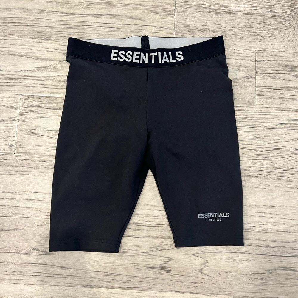 Essentials bike shorts